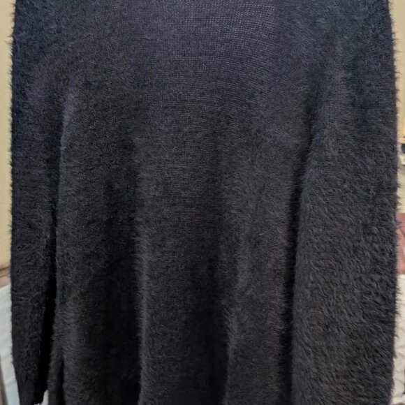 Black fuzzy cardigan by INC (International Concepts) size L - Picture 2 of 3